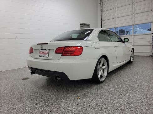 Used 2013 BMW 335i Convertible RWD image 4