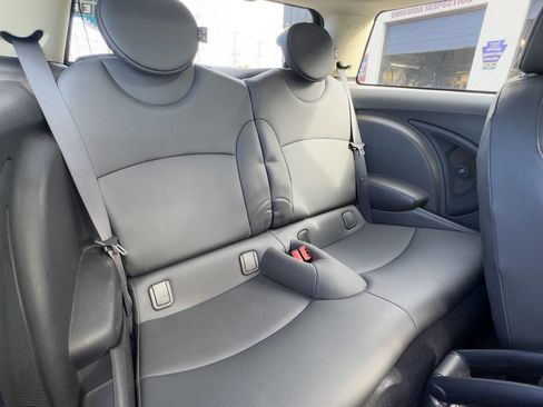 Used 2013 MINI Cooper Hardtop image 12