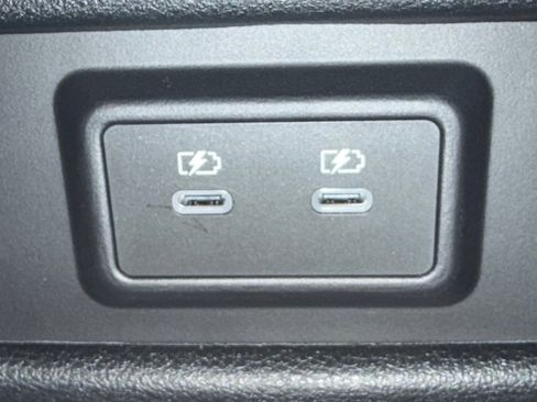 Used 2026 Nissan Pathfinder SV image 40