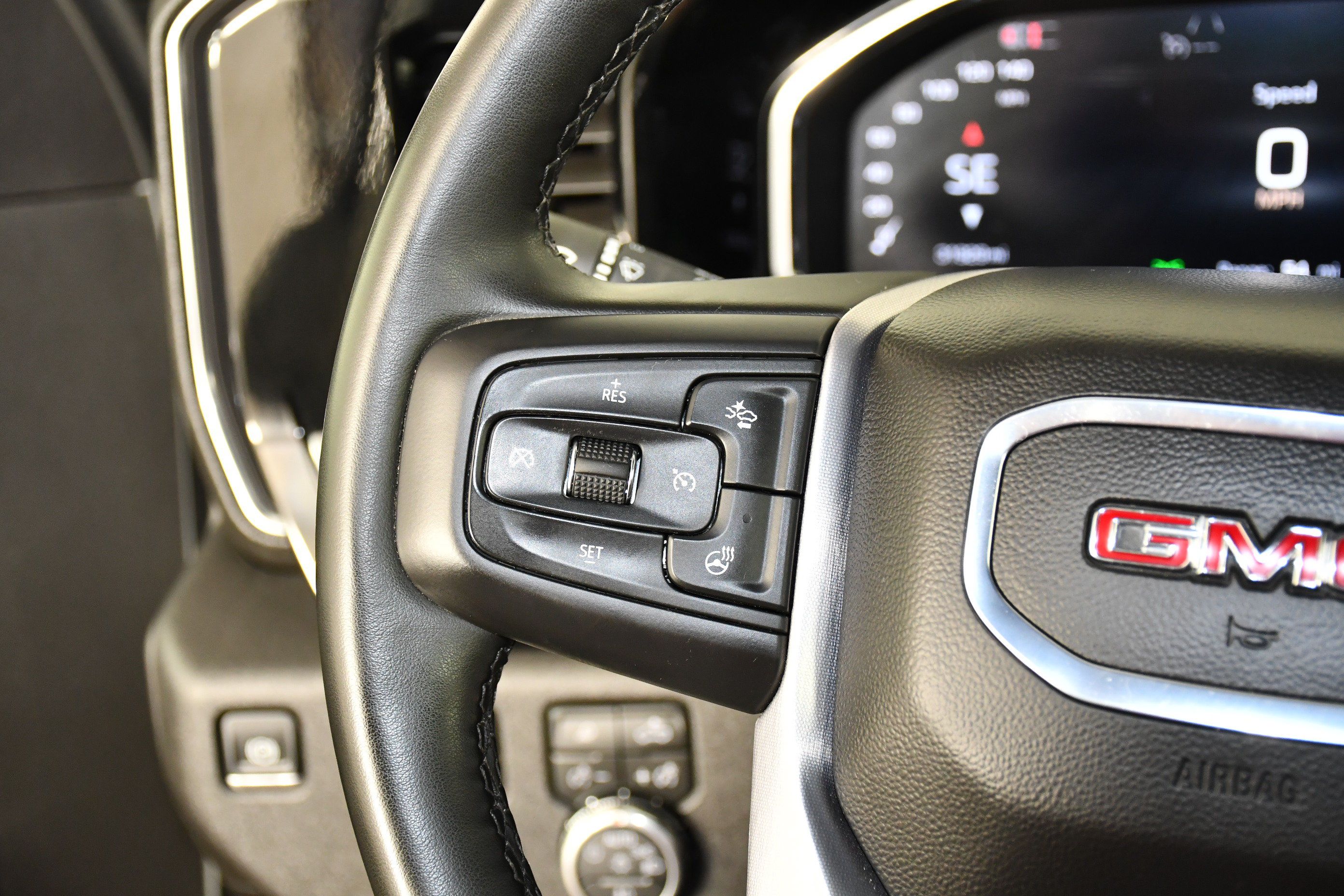 Used 2026 GMC Sierra 1500 SLT AWD/4WD image 15