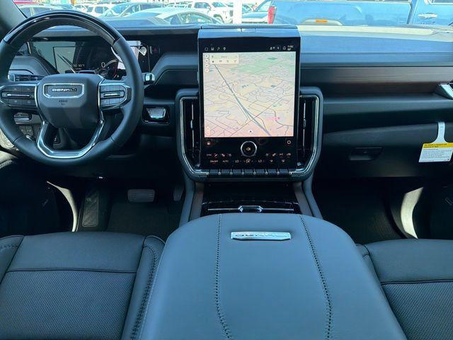 New 2026 GMC Yukon XL Denali w/ Denali Reserve Package AWD/4WD image 9