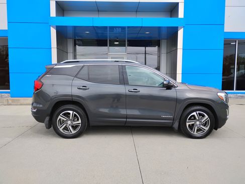 Used 2019 GMC Terrain SLT w/ Preferred Package AWD/4WD image 32