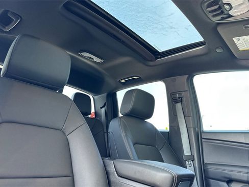 New 2025 GMC Canyon Elevation w/ Convenience Package image 14