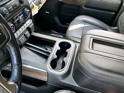 Used 2020 Chevrolet Silverado 2500 High Country w/ Z71 Off-Road Package AWD/4WD image 16