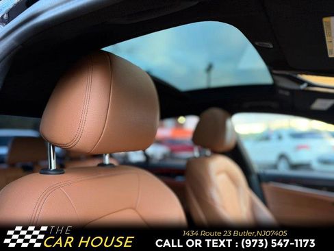 Used 2018 BMW 530e xDrive w/ M Sport Package 2 image 25