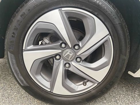 Used 2019 Honda Insight EX image 18