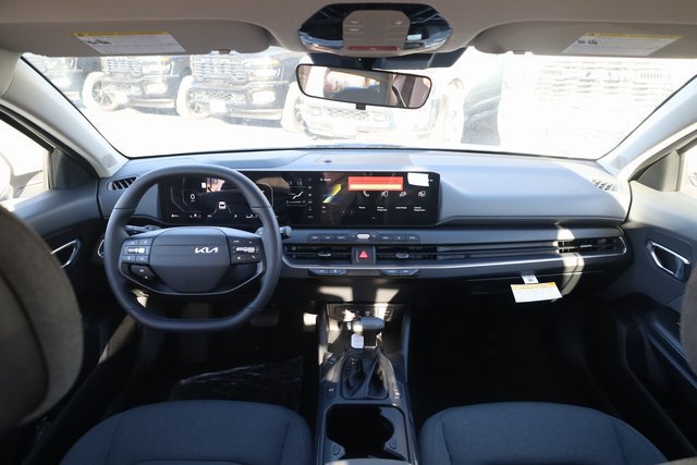 New 2025 Kia K4 EX FWD image 13