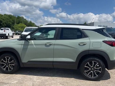 Used 2025 Chevrolet TrailBlazer ACTIV w/ Convenience Package FWD image 6