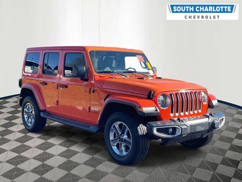 Used 2019 Jeep Wrangler Unlimited Sahara image 3
