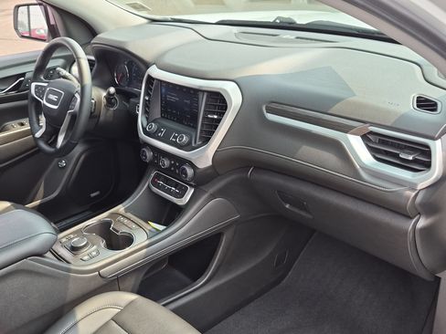 Certified 2023 GMC Acadia SLT w/ Technology Package FWD image 28
