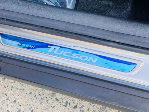 Used 2021 Hyundai Tucson SE image 24