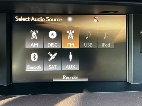 Used 2018 Lexus ES 350 w/ Luxury Package w/Wood Trim FWD image 23