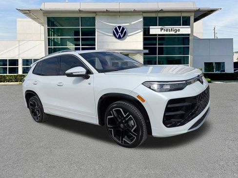 New 2026 Volkswagen Tiguan SEL R-Line image 1