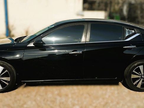 Used 2022 Nissan Altima 2.5 S FWD image 6