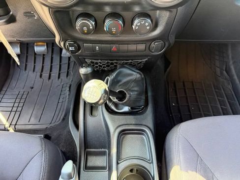 Used 2013 Jeep Wrangler Sport AWD/4WD image 6