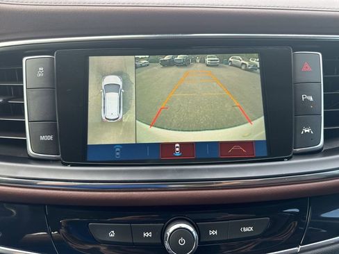 Used 2019 Buick Enclave Avenir w/ Avenir Technology Package image 23