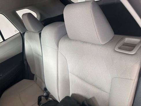 Used 2024 Toyota Corolla Cross L image 5