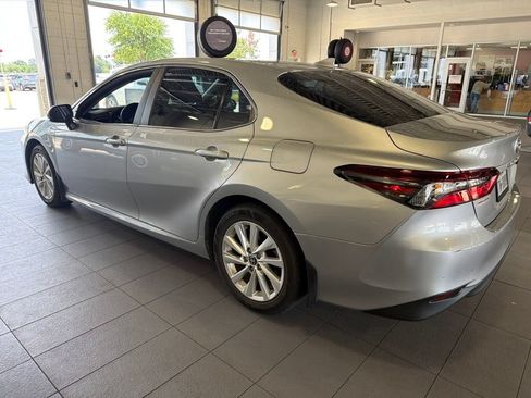 Used 2024 Toyota Camry LE FWD image 13