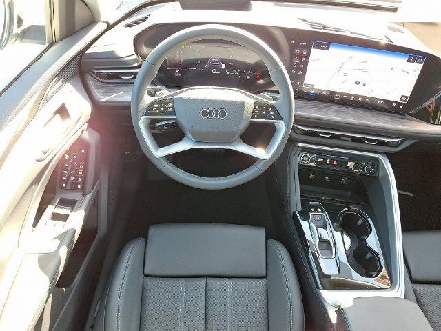 Used 2025 Audi Q5 Premium Plus w/ Premium Plus AWD/4WD image 7