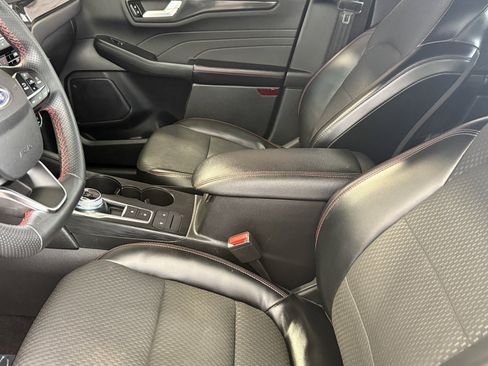 Used 2023 Ford Escape ST-Line FWD image 23