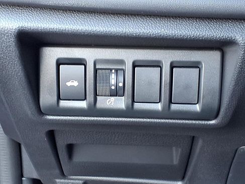 Certified 2025 Subaru Legacy Limited image 18