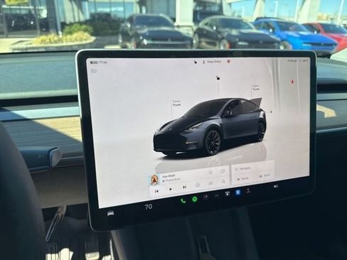 Used 2024 Tesla Model Y Long Range image 15