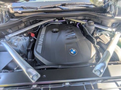 New 2026 BMW X5 xDrive40i w/ M Sport Package AWD/4WD image 19