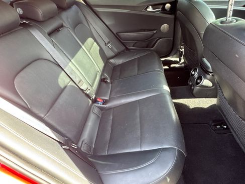 Used 2019 Kia Stinger Premium RWD image 19