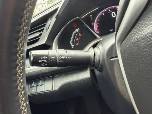 Used 2021 Honda Civic Sport image 16