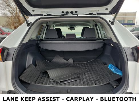 Used 2025 Toyota RAV4 XLE image 9