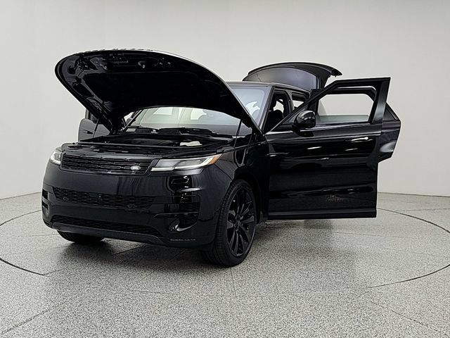 New 2026 Land Rover Range Rover Sport SE AWD/4WD image 9