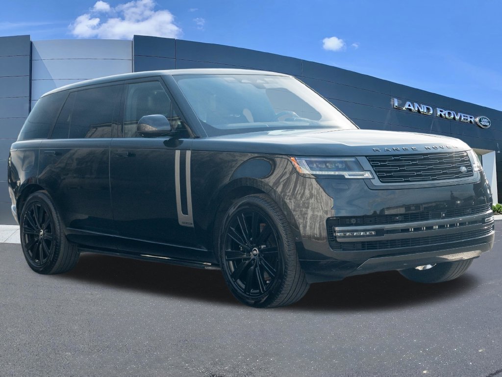 Used 2023 Land Rover Range Rover Long Wheelbase Autobiography AWD/4WD image 3