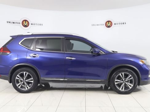 Used 2018 Nissan Rogue SL FWD image 2