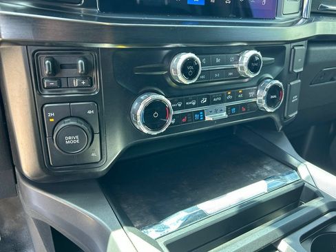 Used 2024 Ford F350 Lariat w/ Lariat Ultimate Package AWD/4WD image 40