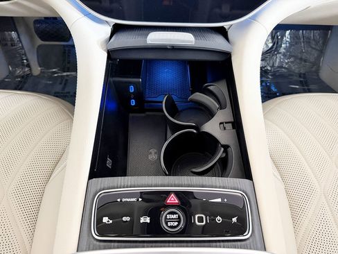 Used 2022 Mercedes-Benz EQS 580 4MATIC Sedan image 59