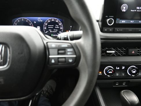 Used 2023 Honda Accord EX image 16
