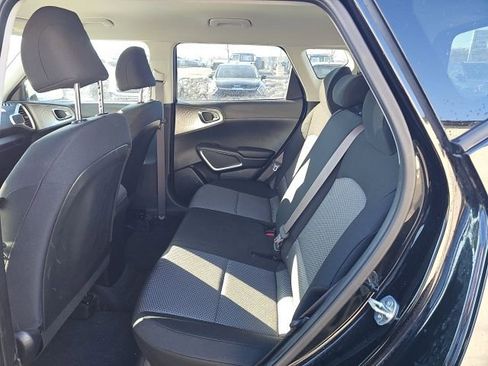 Used 2023 Kia Soul LX image 9