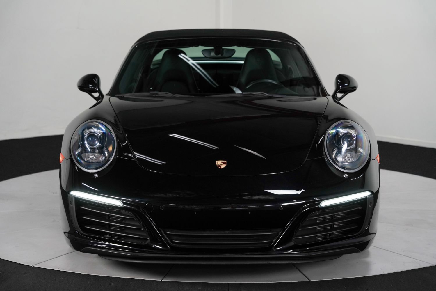 Used 2017 Porsche 911 Targa 4 AWD/4WD image 11
