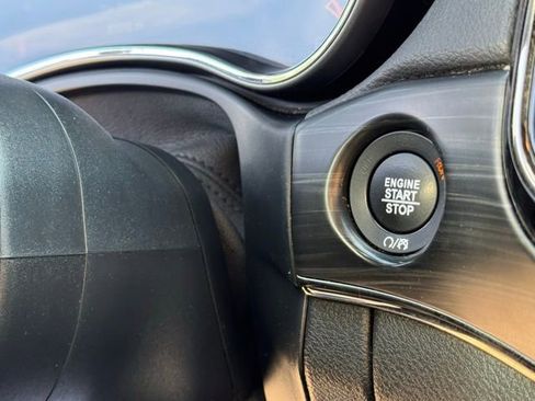 Used 2019 Jeep Grand Cherokee Limited X image 15