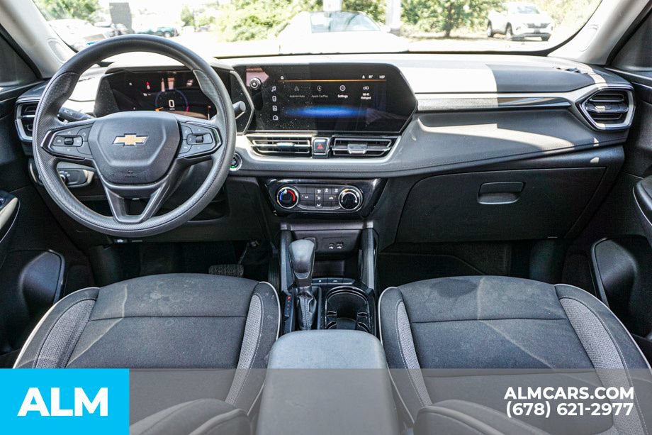 Used 2024 Chevrolet TrailBlazer LT FWD image 24