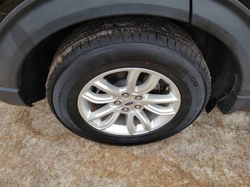 Used 2021 Ford Explorer 2WD w/ Class III Trailer Tow Package image 7