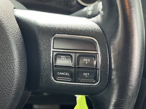 Used 2015 Jeep Wrangler Unlimited Sahara w/ Connectivity Group AWD/4WD image 26