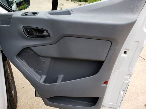 Used 2018 Ford Transit 150 XL RWD image 17