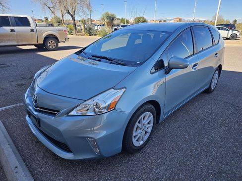 Used 2014 Toyota Prius V Three image 1