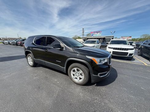 Used 2019 GMC Acadia SLE image 1
