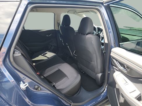 Used 2025 Subaru Outback Premium image 13