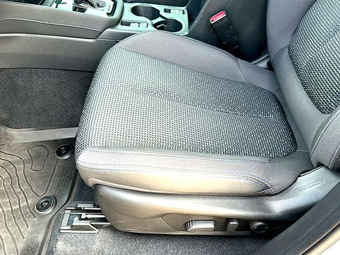 Used 2025 Subaru Forester Premium w/ Convenience Package #1 AWD/4WD image 15