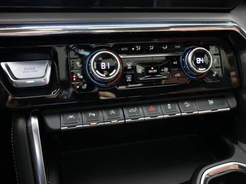 Used 2024 GMC Sierra 1500 Denali Ultimate image 31