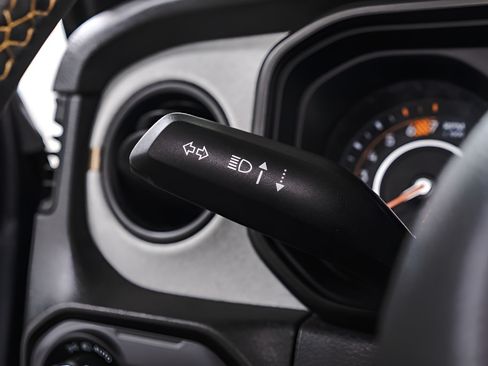 Used 2024 Jeep Wrangler Unlimited Sport AWD/4WD image 19