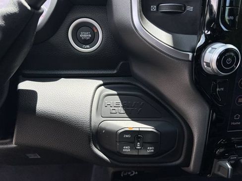 Certified 2026 RAM 2500 Big Horn AWD/4WD image 27